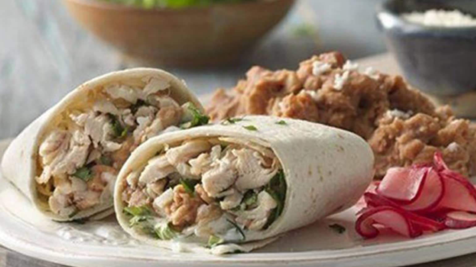 SEMPLICI BURRITOS DI FAGIOLI E POLLO